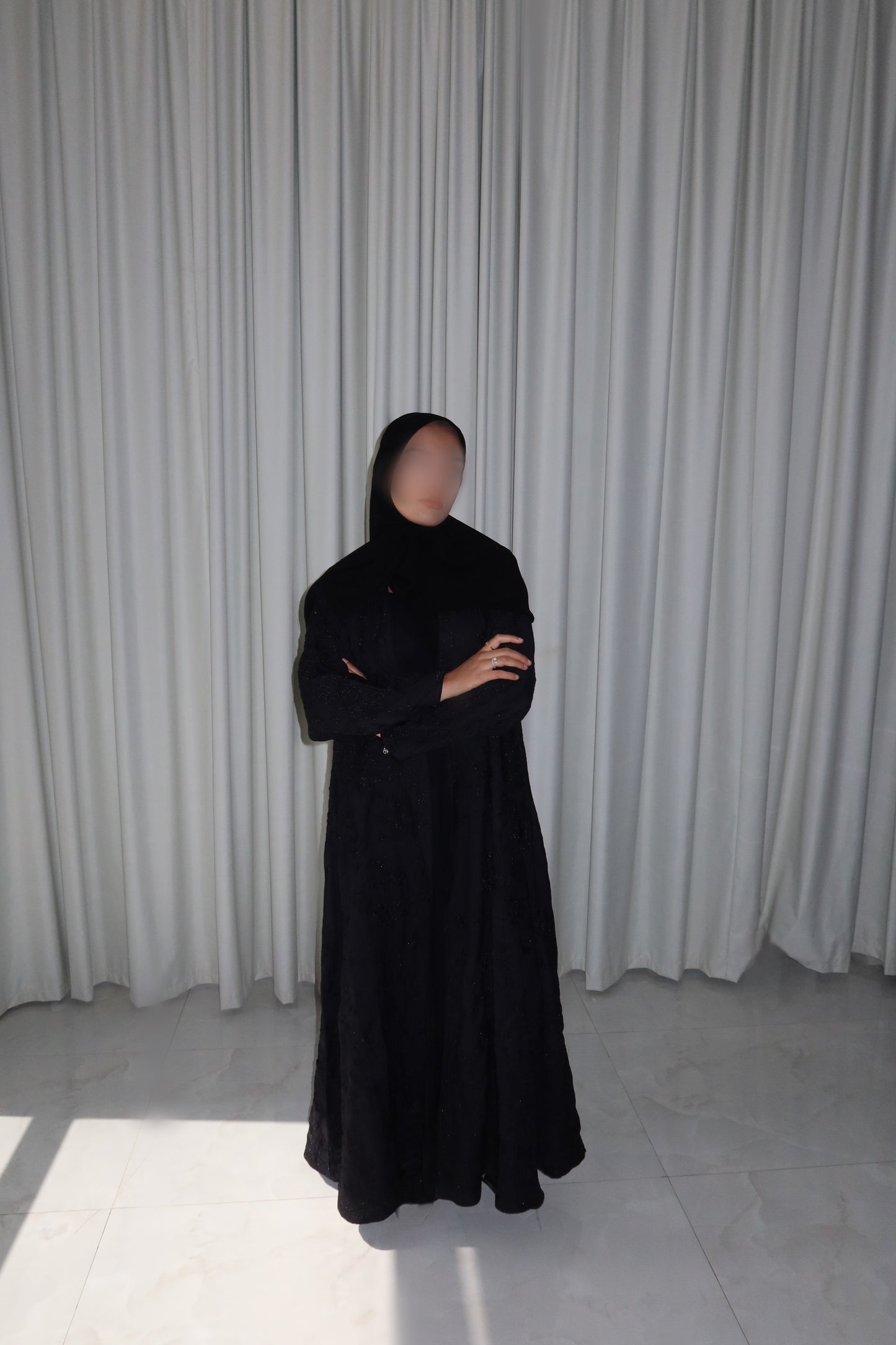 Saudi Charm Black