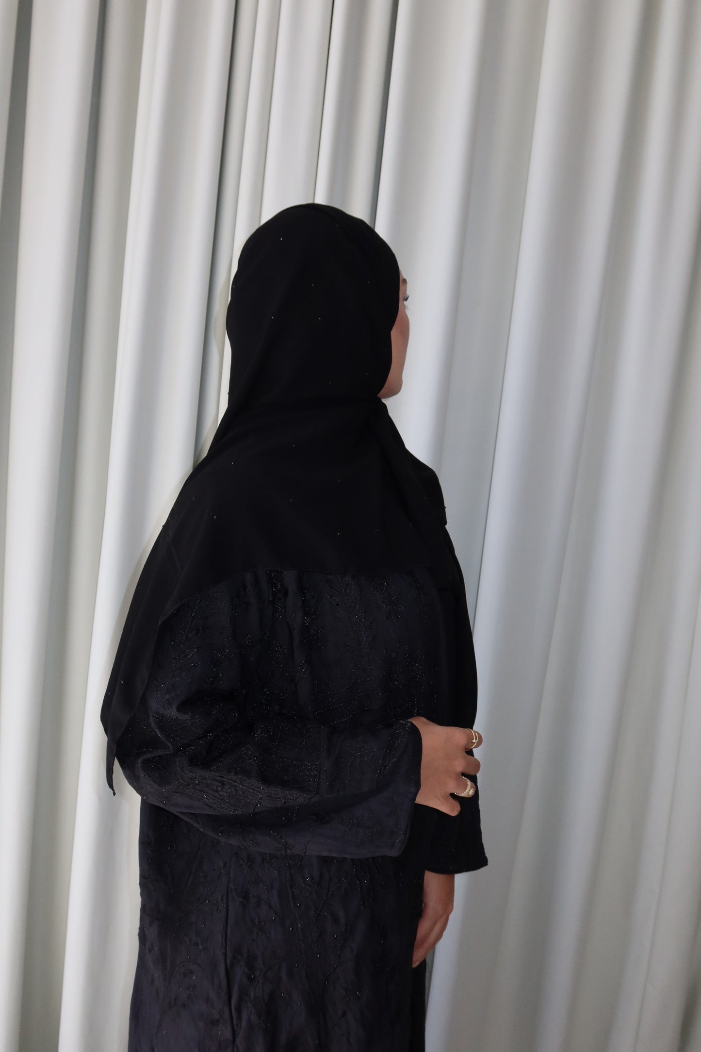 Saudi Charm Black