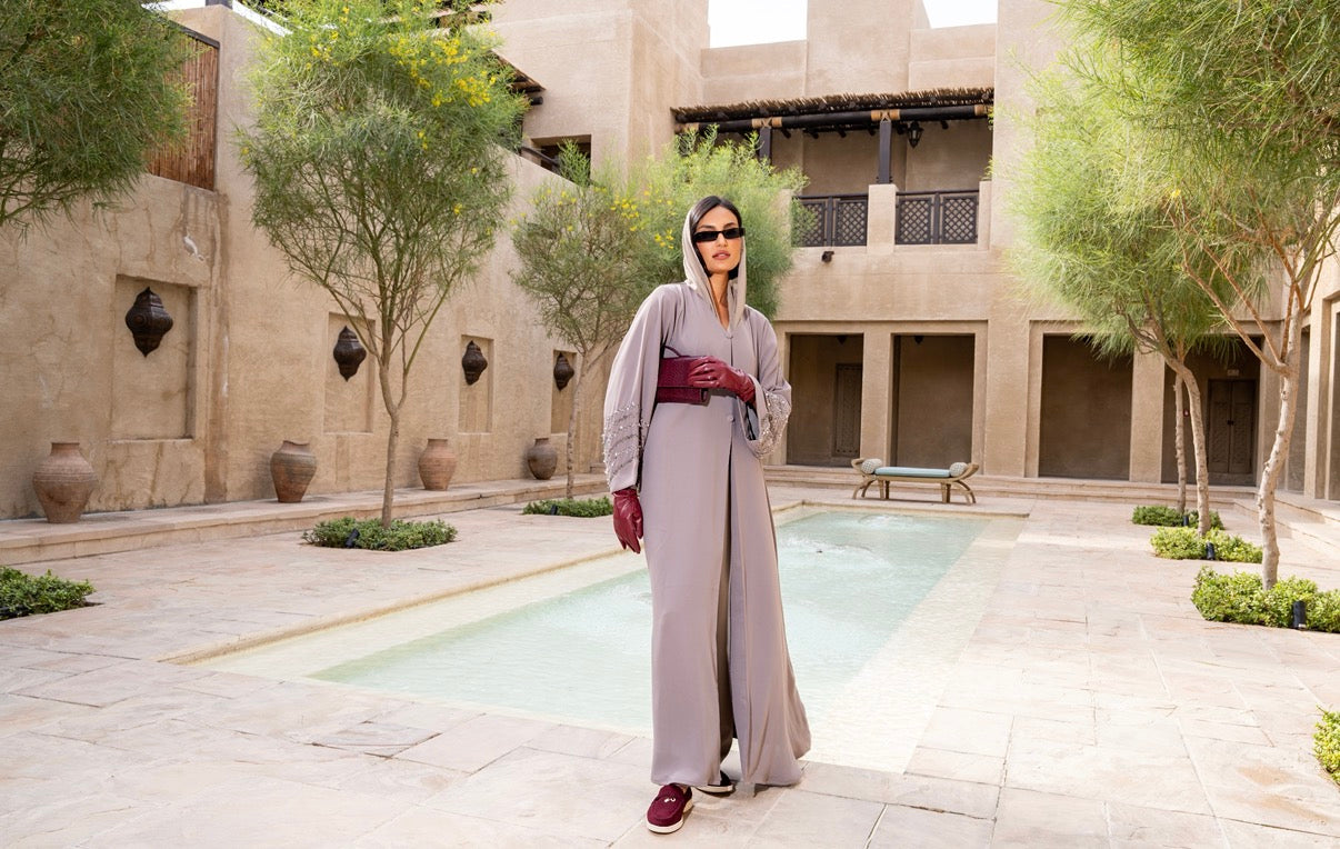 Sable Pearl Abaya