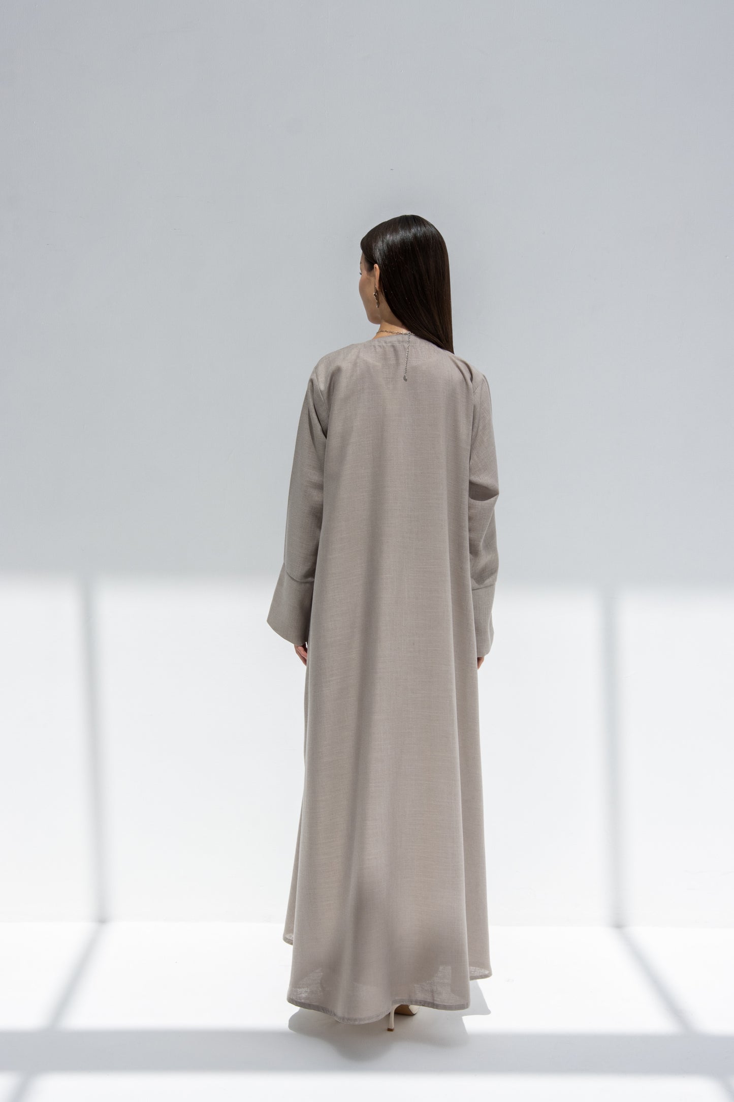 Linen Palms Abaya