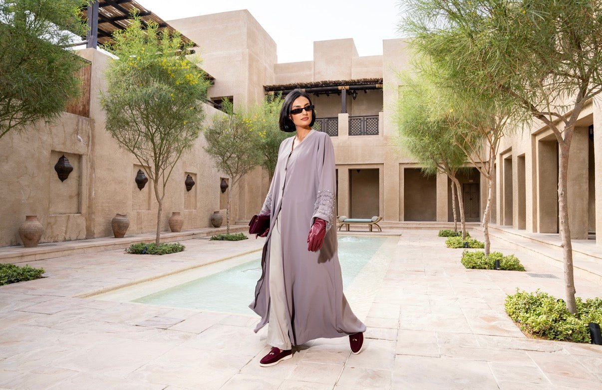 Sable Pearl Abaya
