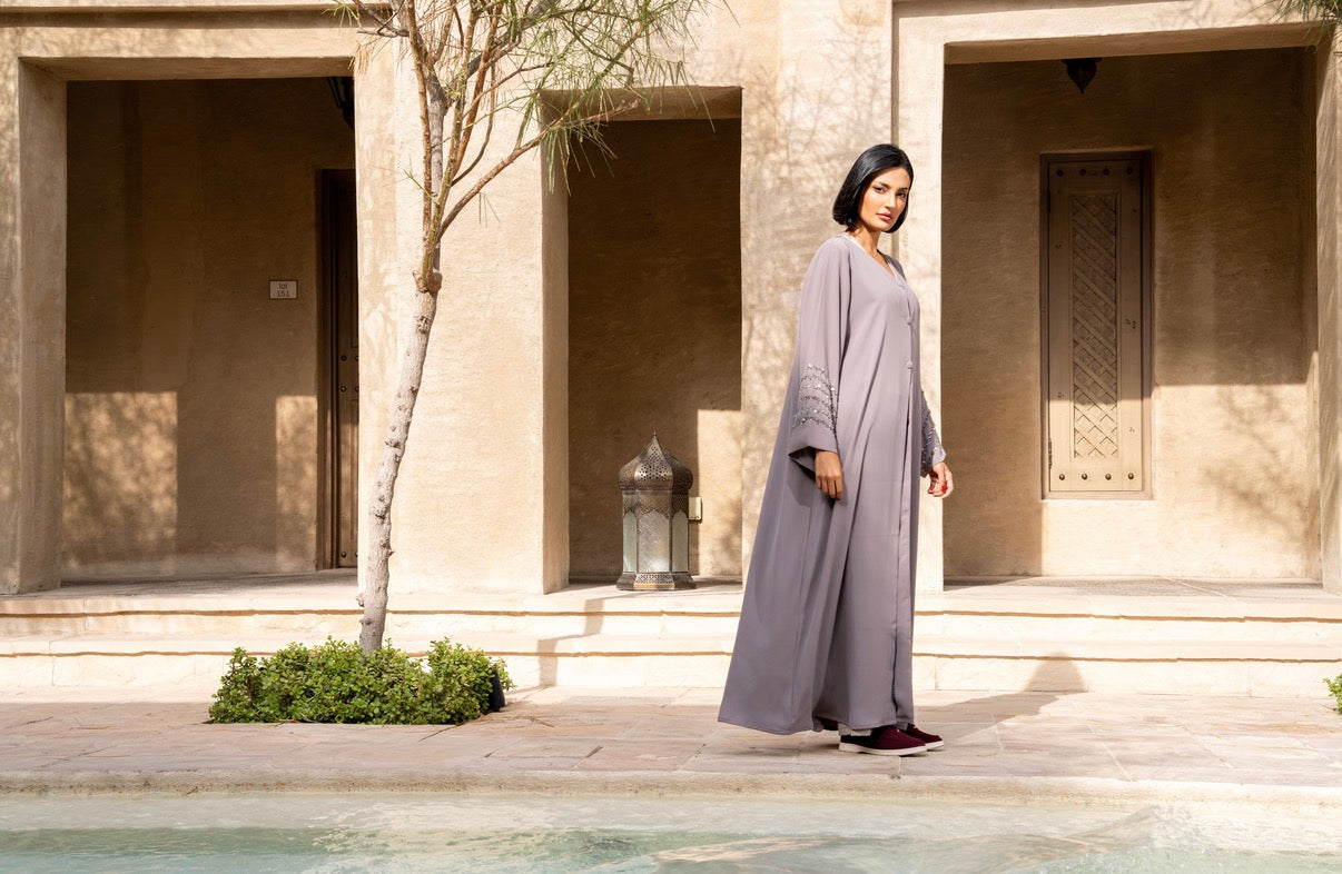 Sable Pearl Abaya