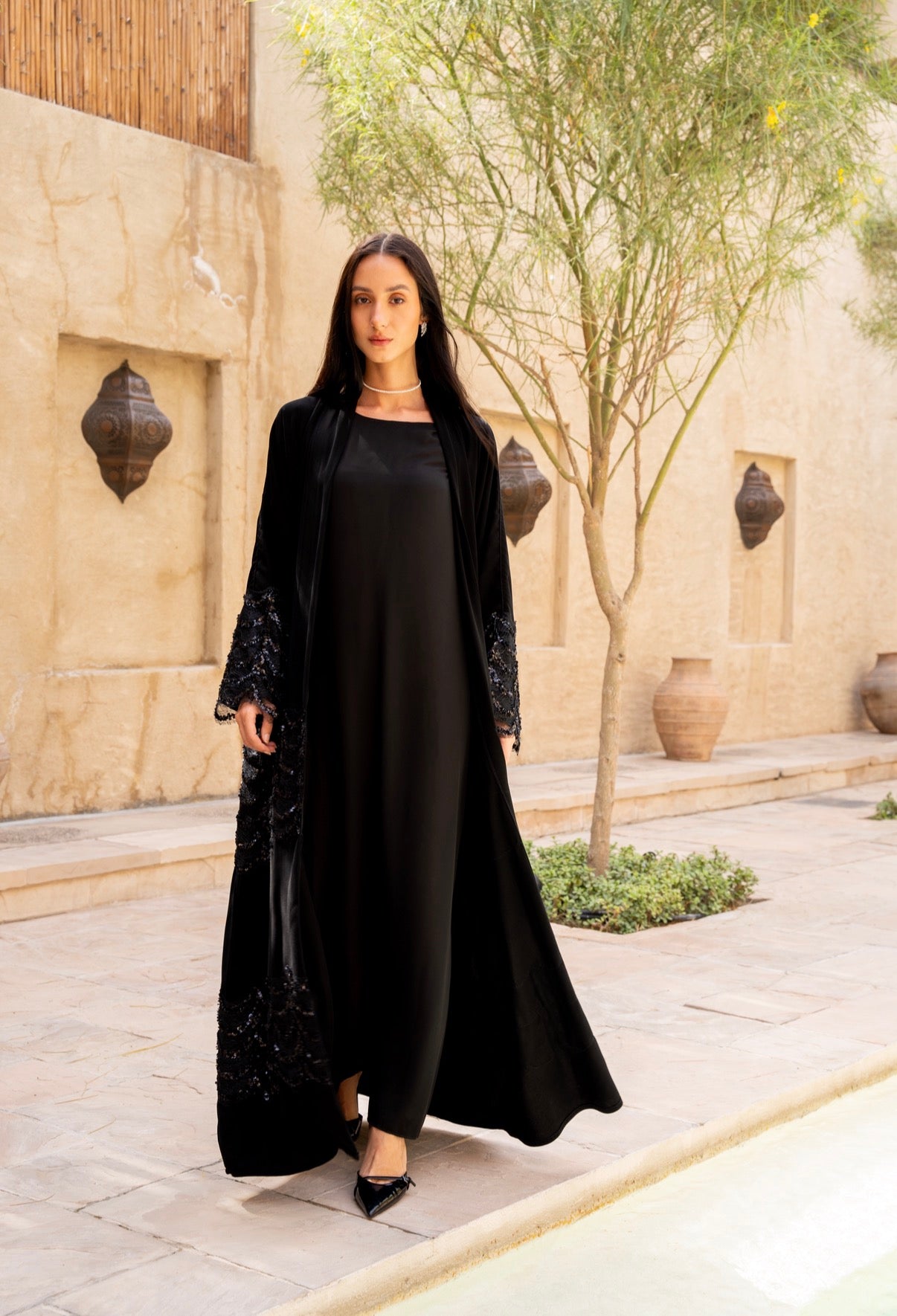 Noir Cascade Abaya